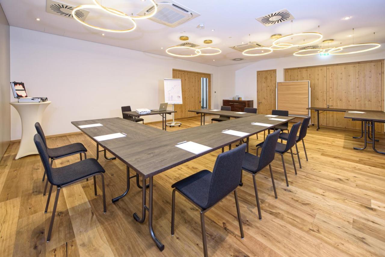 Akzent Hotel Laupheimer Hof Экстерьер фото