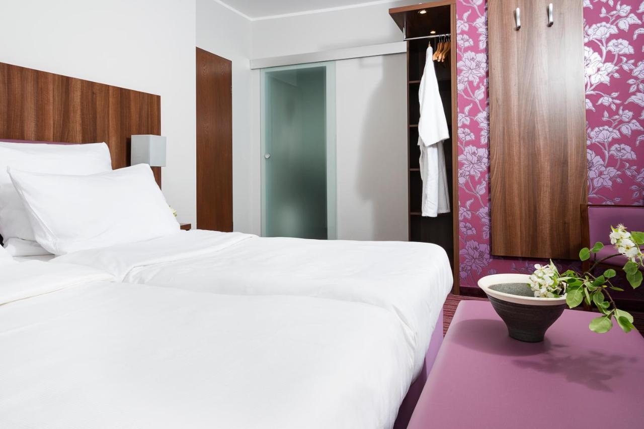 Akzent Hotel Laupheimer Hof Экстерьер фото