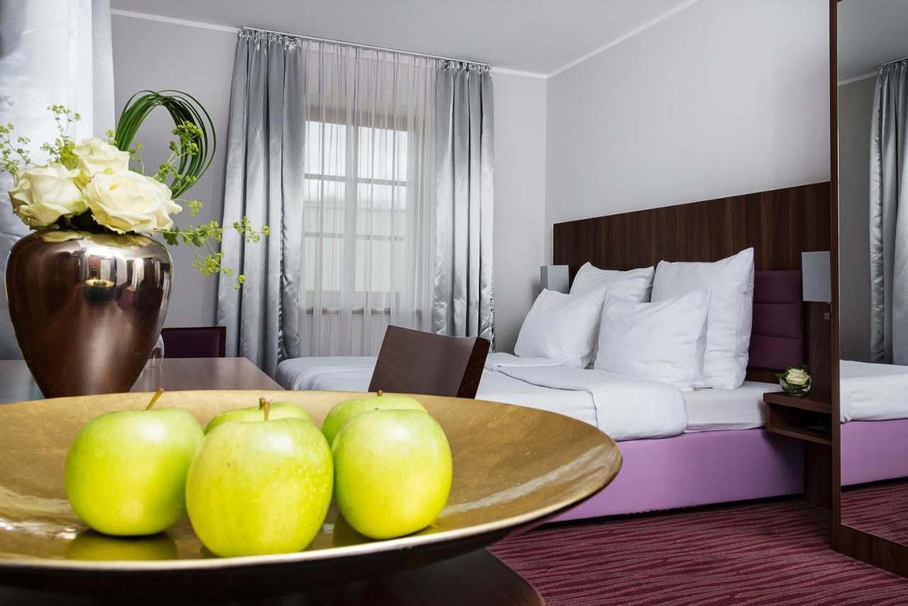 Akzent Hotel Laupheimer Hof Экстерьер фото