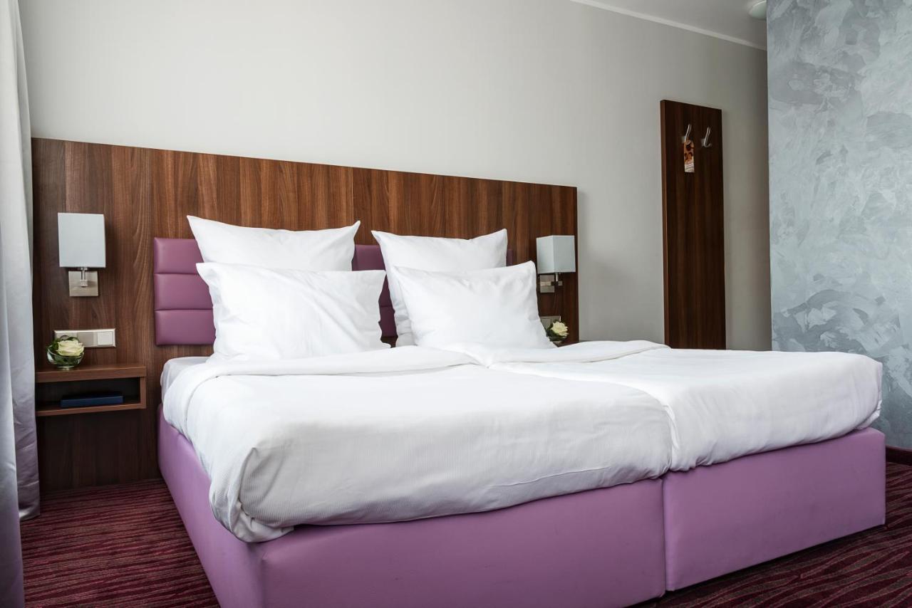 Akzent Hotel Laupheimer Hof Экстерьер фото